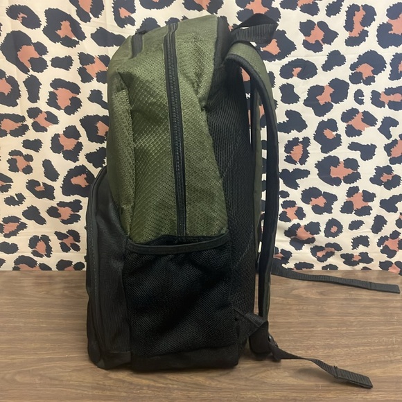 PUMA Evercat Contender 3.0 Men's/Women's Backpack - Picture 10 of 12